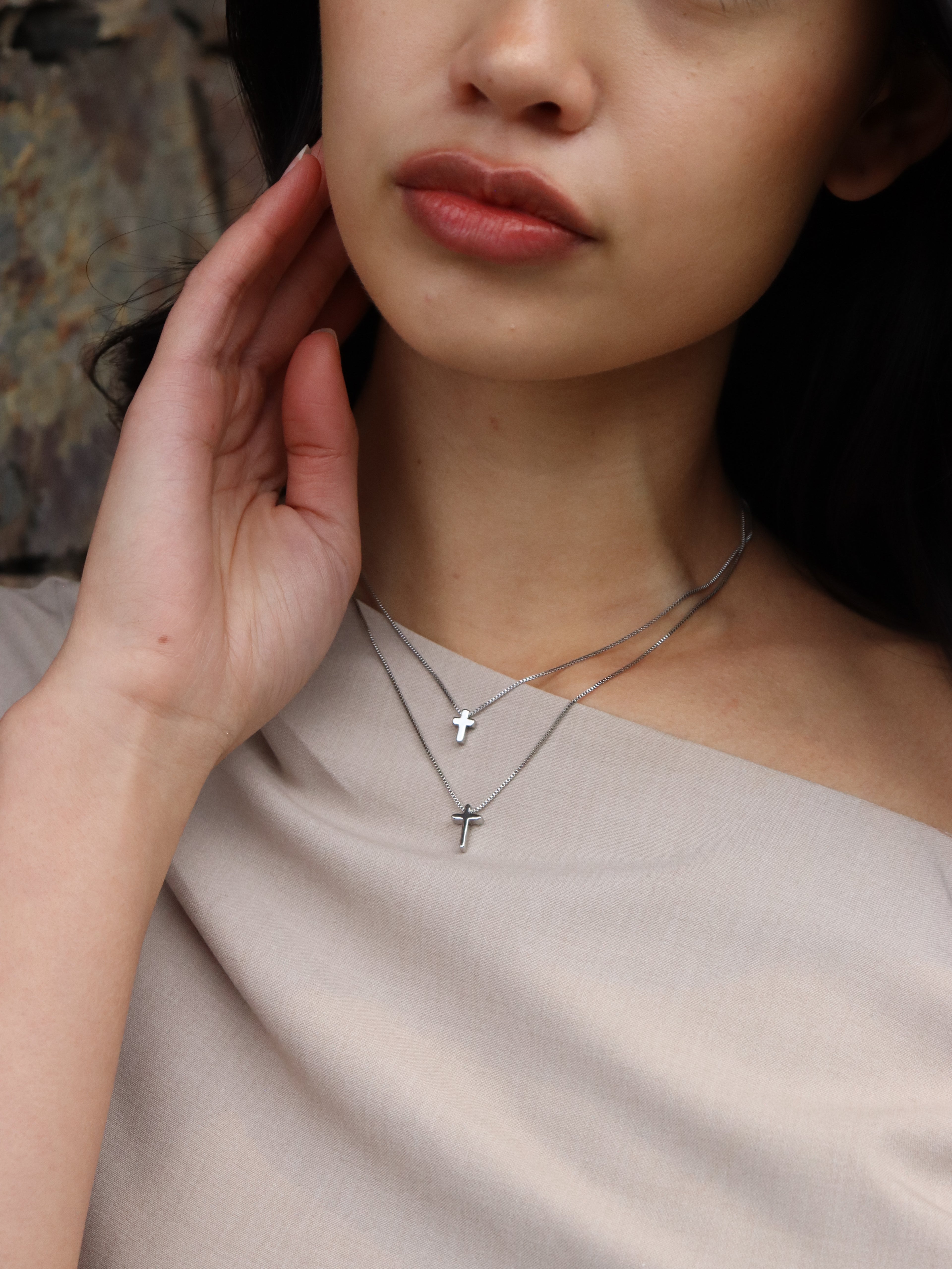 Women’s Small Silver Cross Pendant.